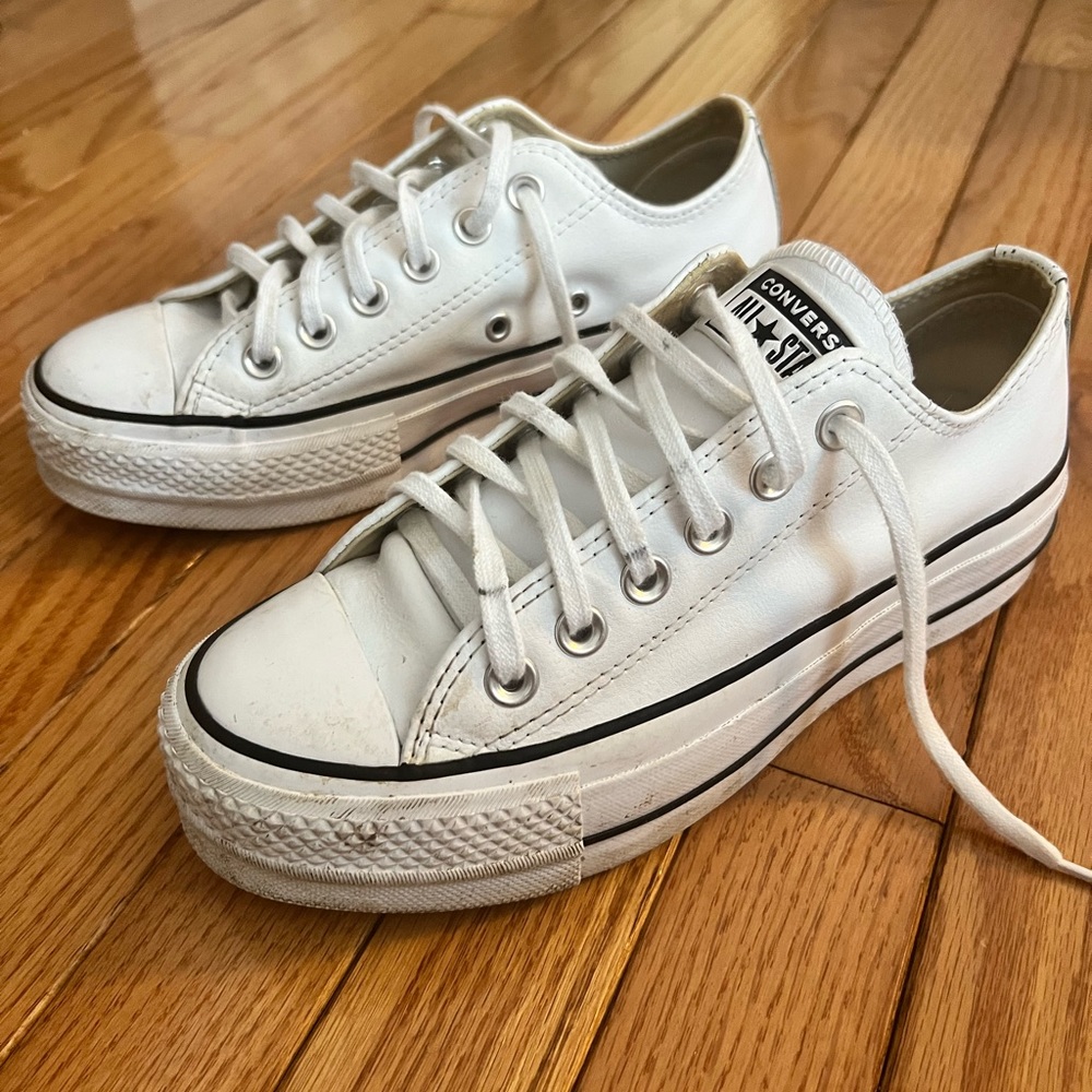 LOW TOP CONVERSE